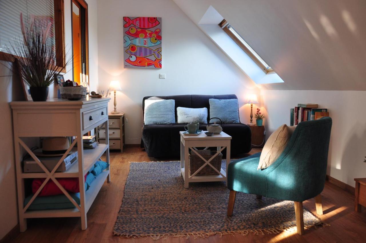 Roulotte Gites O Bien-Etre Massage Spa Sejour Bien-Etre En Hebergement Insolite Roulotte Karantez Ou En Gites Melon Ou Yock A 800 M Des Plages Maison D'Hote Drogou Porspoder Exterior foto